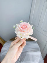 Load image into Gallery viewer, Boutonniere in Blush & White