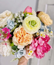 Load image into Gallery viewer, Free-Form Bridal Bouquet in Spring Color, Wildflowers Boho Wedding Bouquet
