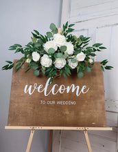 Load image into Gallery viewer, Welcome sign flower in white and Forest Green, rustic Ceremony Décor
